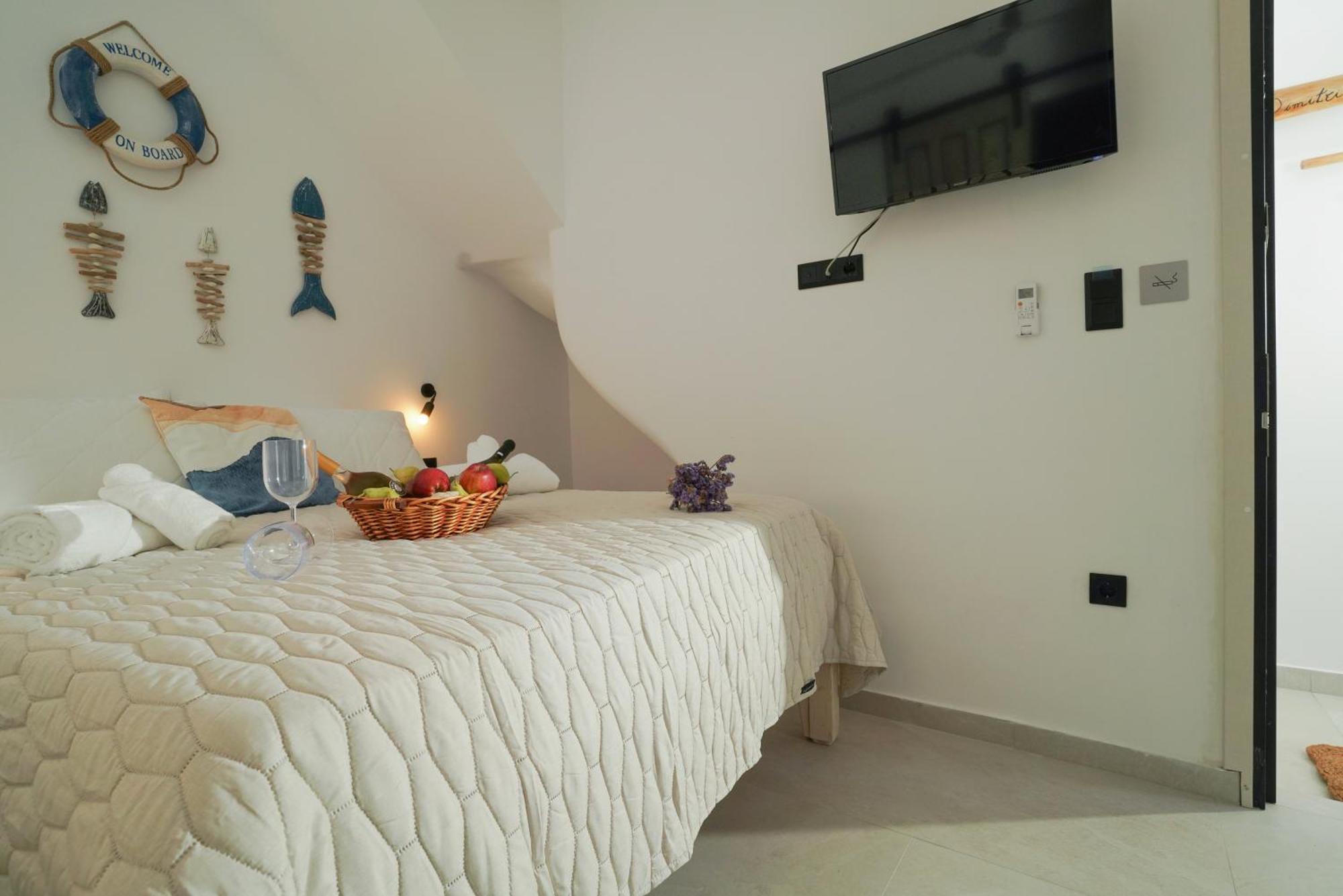 Seabed Suites Mykonos Mykonos Town Extérieur photo