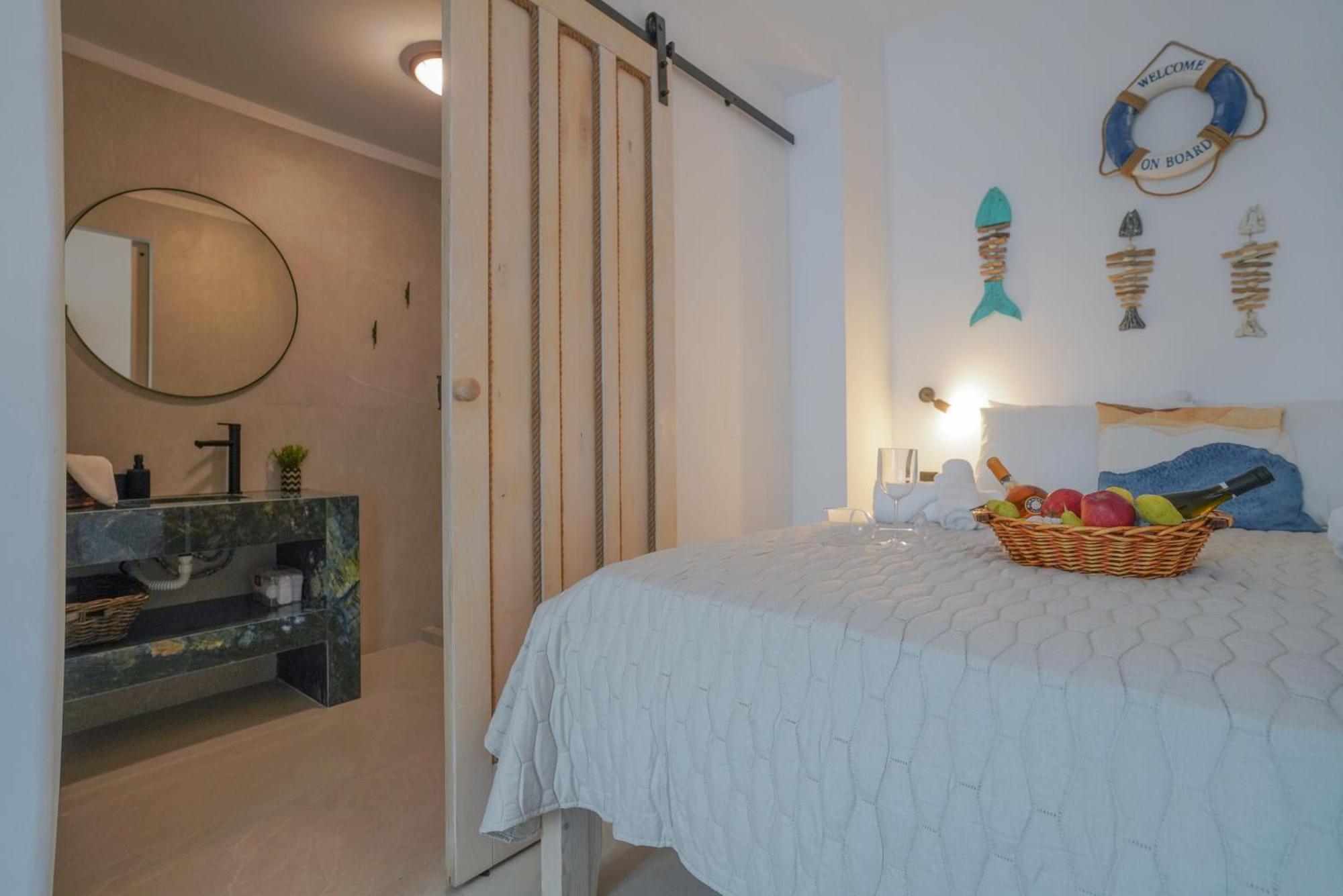 Seabed Suites Mykonos Mykonos Town Extérieur photo